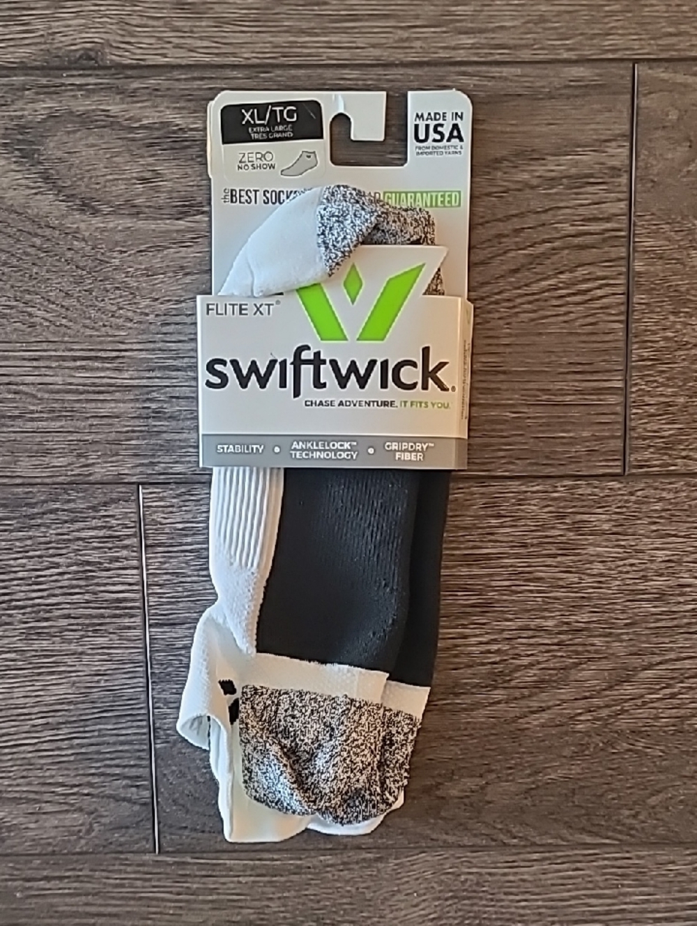 Flite XT No-Show Athletic Socks - Black & White